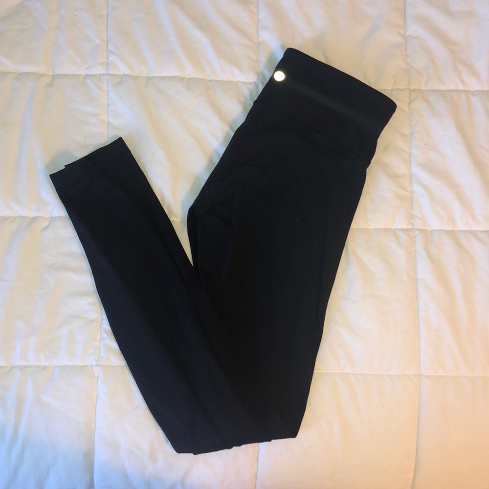 Black Lululemon leggings